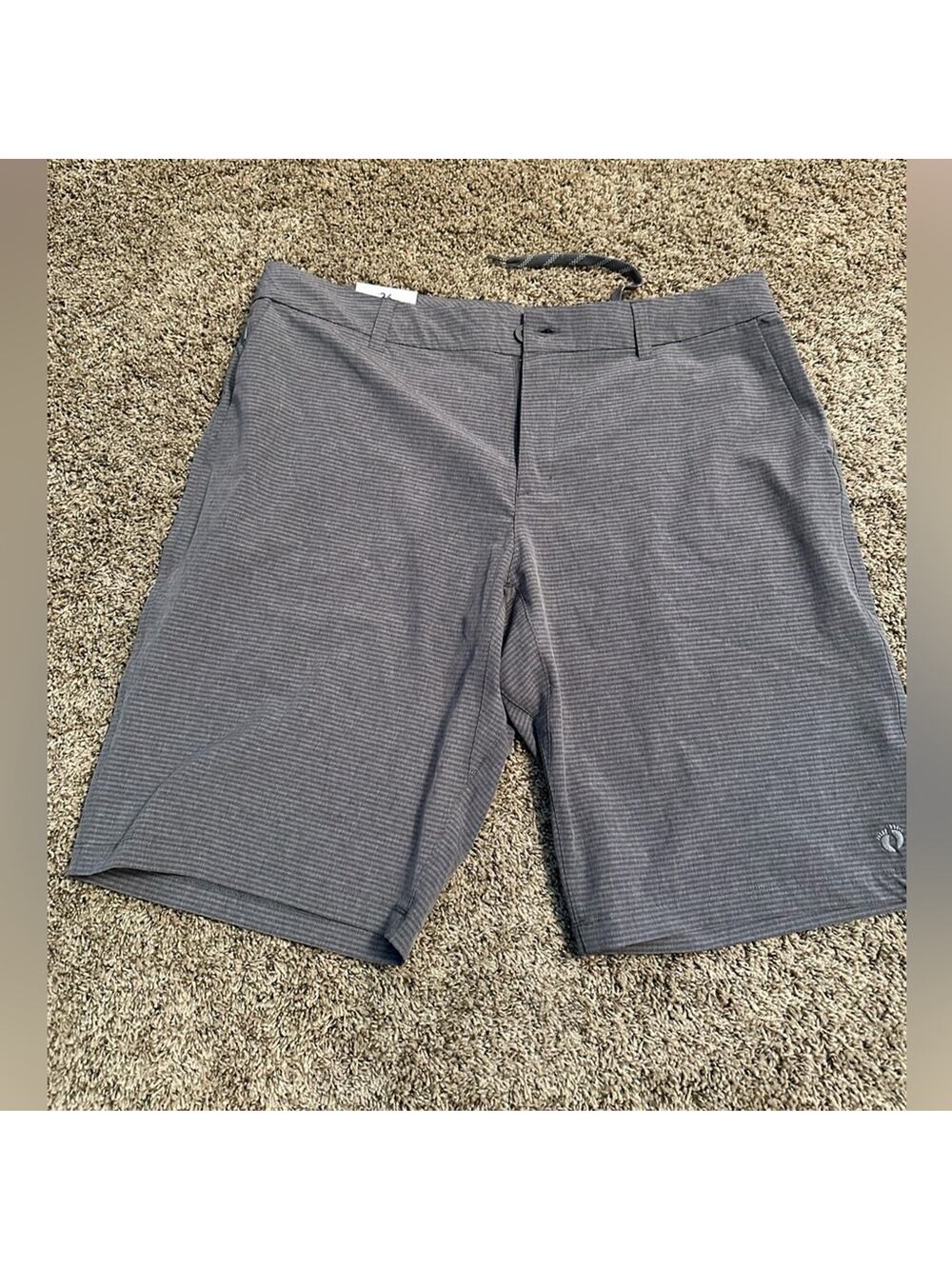 Hang Ten NWT Men’s Grey Patterned Shorts size 36